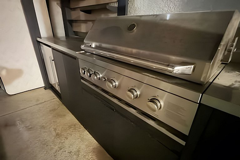 4 Bd / 3 Ba / Sleeps 11/ Storey Lake Resort