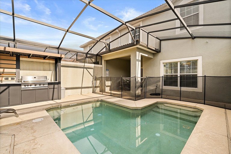 4 Bd / 3 Ba / Sleeps 11/ Storey Lake Resort