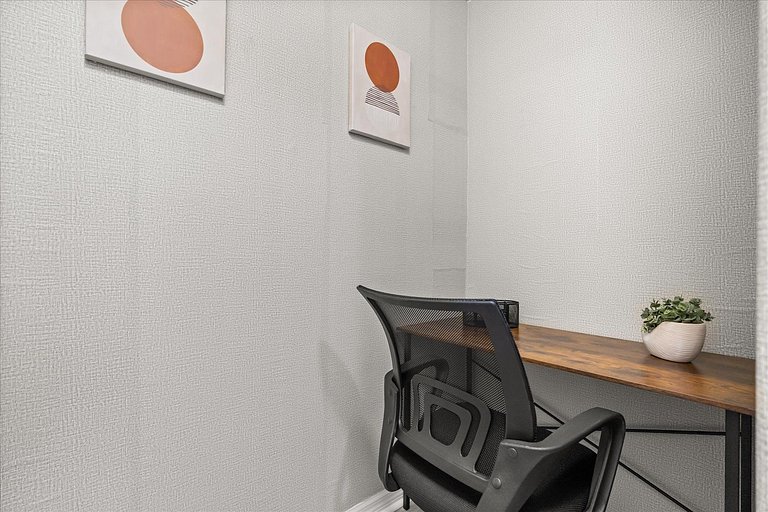 4 Bd / 3 Ba / Sleeps 11/ Storey Lake Resort