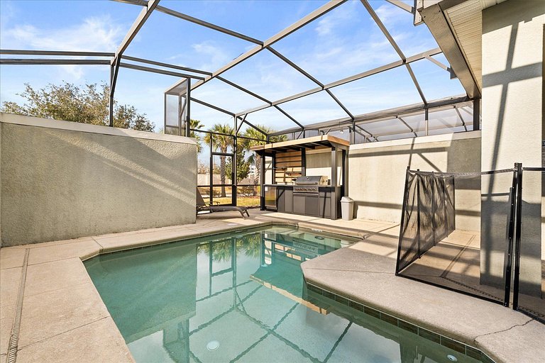 4 Bd / 3 Ba / Sleeps 11/ Storey Lake Resort