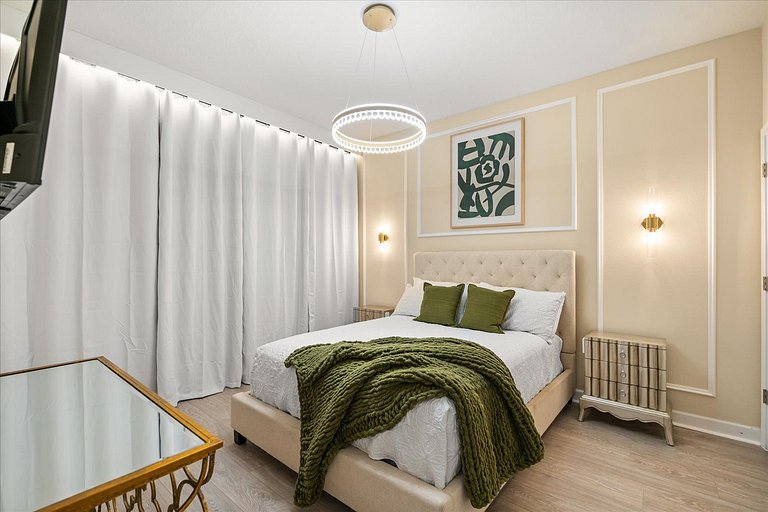 4 Bd / 3 Ba / Sleeps 11/ Storey Lake Resort