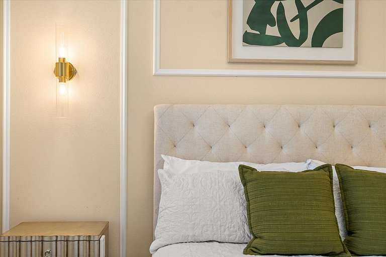 4 Bd / 3 Ba / Sleeps 11/ Storey Lake Resort