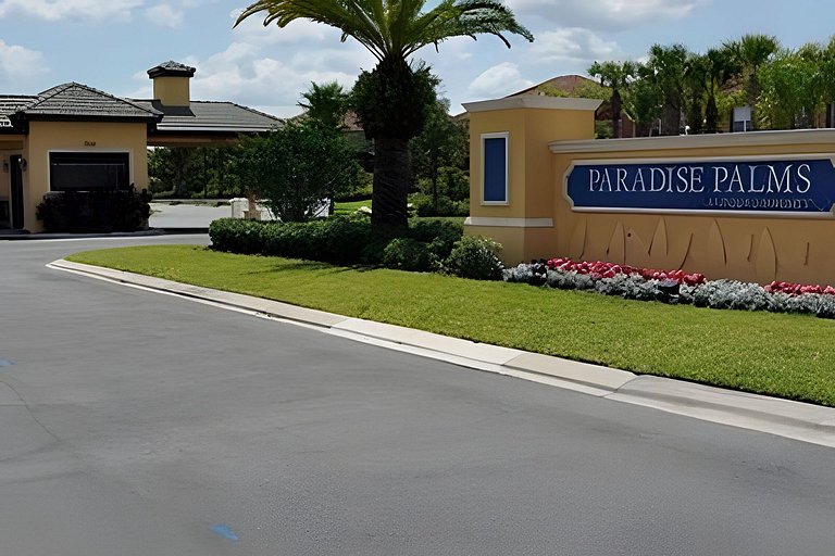 5 Bd / 4 Ba / Sleeps 12 / Paradise Palms Resort