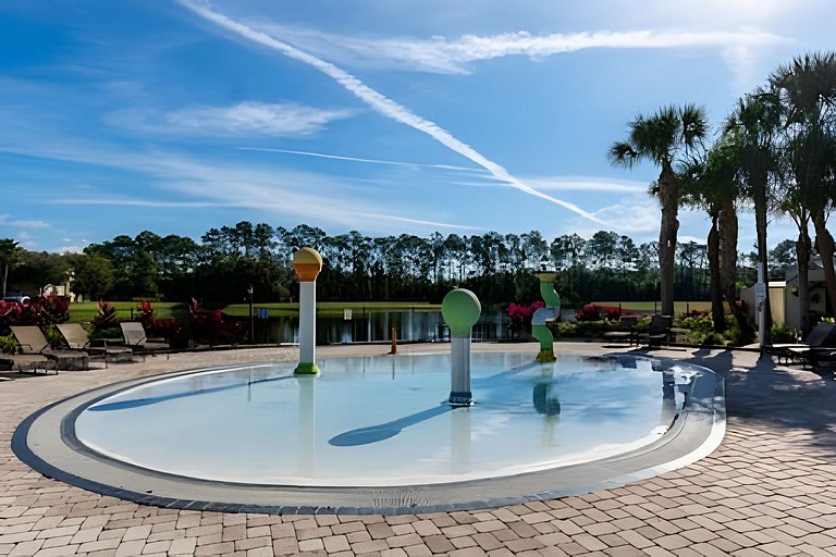 5 Bd / 4 Ba / Sleeps 12 / Paradise Palms Resort