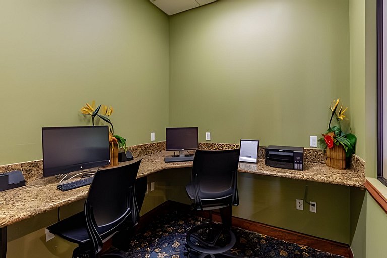 5 Bd / 4 Ba / Sleeps 12 / Paradise Palms Resort