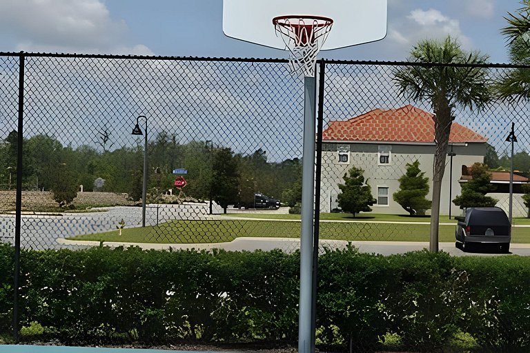 5 Bd / 4 Ba / Sleeps 12 / Paradise Palms Resort