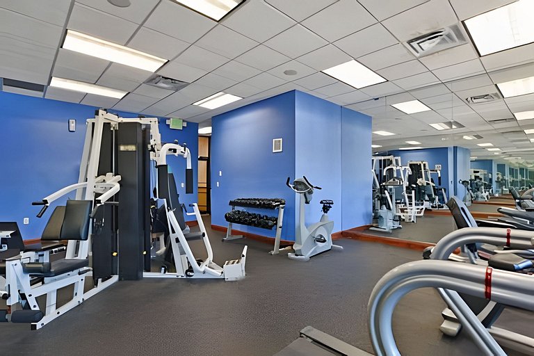 5 Bd / 4 Ba / Sleeps 12 / Paradise Palms Resort