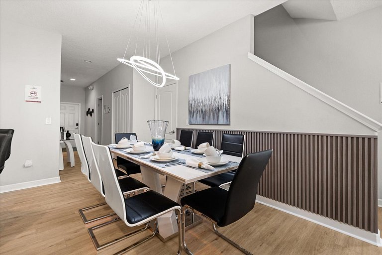 Comfortable 5BR home at Paradise Palms Resort