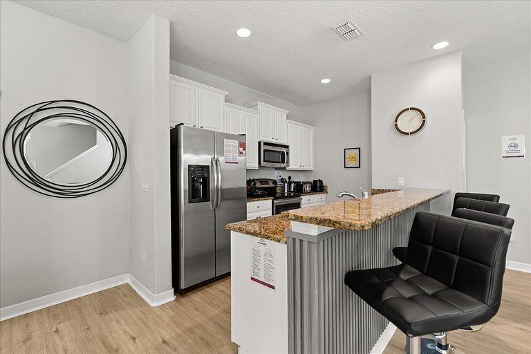 Comfortable 5BR home at Paradise Palms Resort