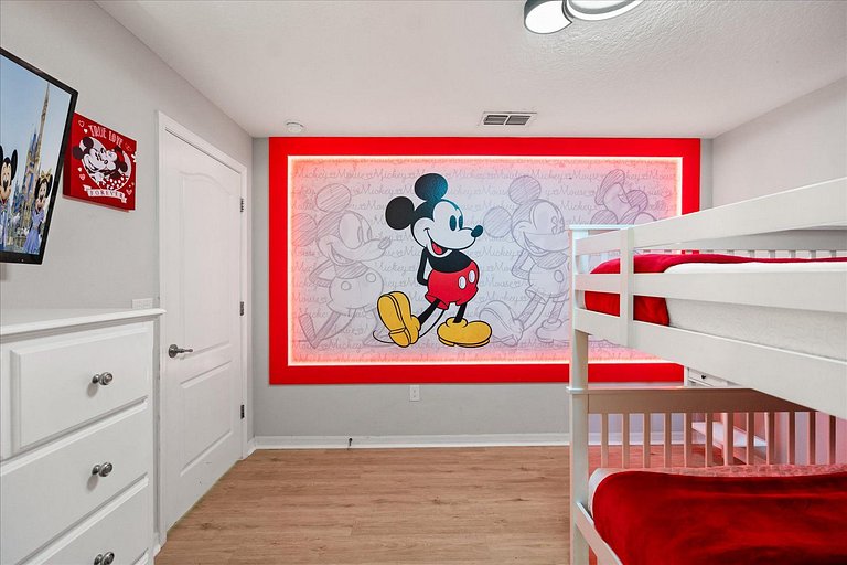 Comfortable 5BR home at Paradise Palms Resort