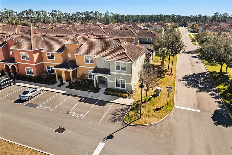 Comfortable 5BR home at Paradise Palms Resort