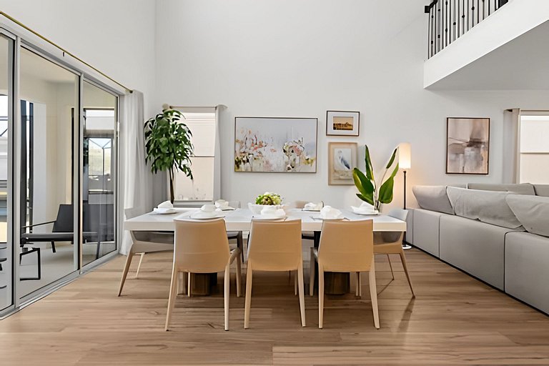 5 Bd / 5 Ba / Sleeps 14 / Reunion Village