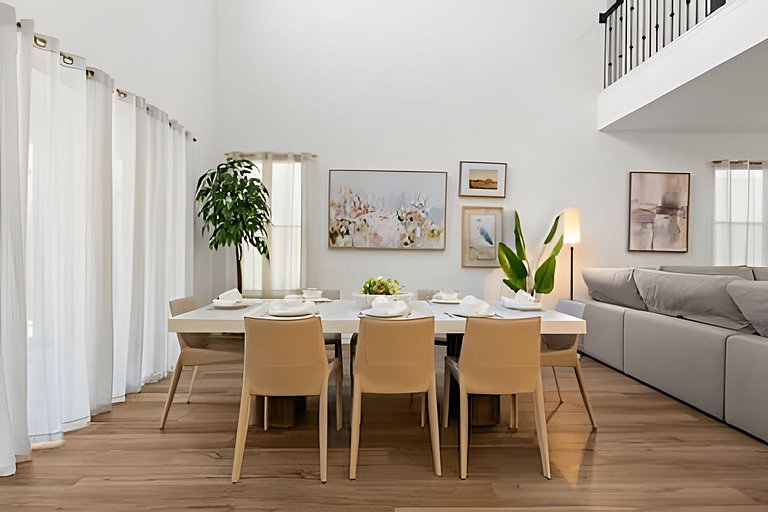 5 Bd / 5 Ba / Sleeps 14 / Reunion Village