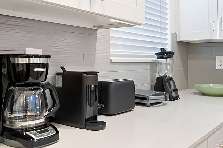 5 Bd / 5 Ba / Sleeps 14 / Reunion Village