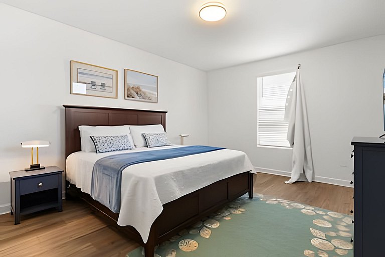 5 Bd / 5 Ba / Sleeps 14 / Reunion Village