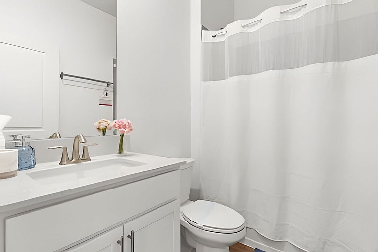 5 Bd / 5 Ba / Sleeps 14 / Reunion Village