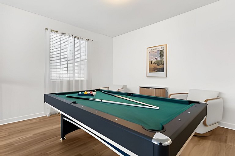 5 Bd / 5 Ba / Sleeps 14 / Reunion Village