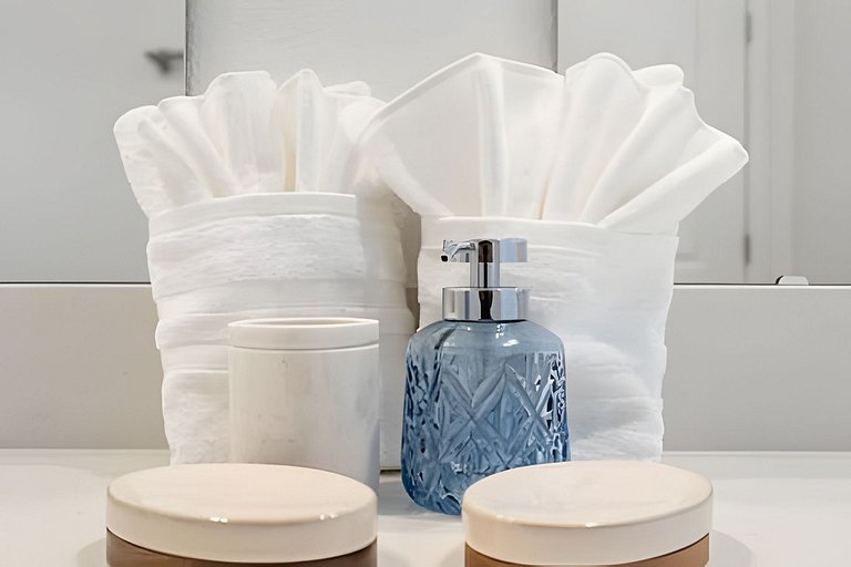 5 Bd / 5 Ba / Sleeps 14 / Reunion Village