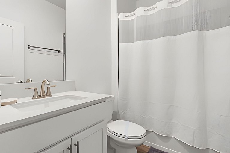 5 Bd / 5 Ba / Sleeps 14 / Reunion Village