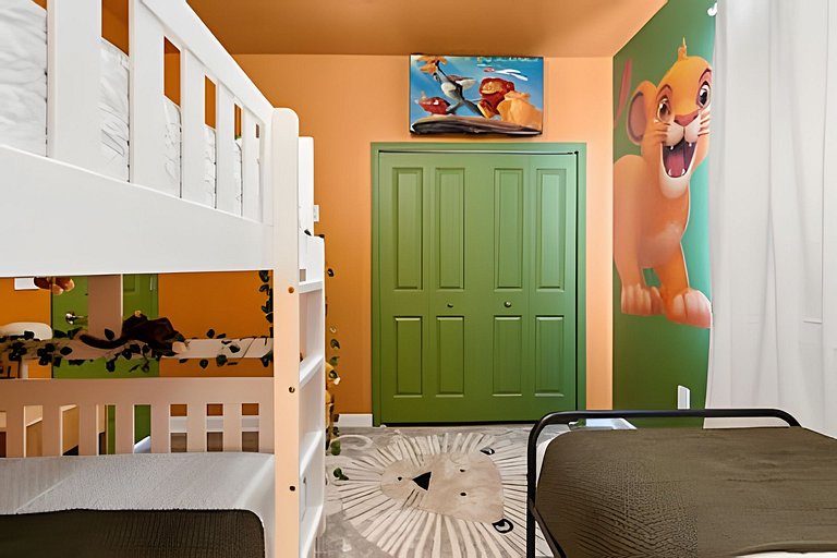 5 Bd / 5 Ba / Sleeps 14 / Reunion Village