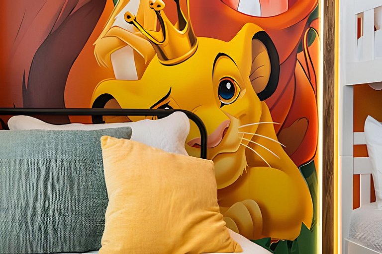 5 Bd / 5 Ba / Sleeps 14 / Reunion Village