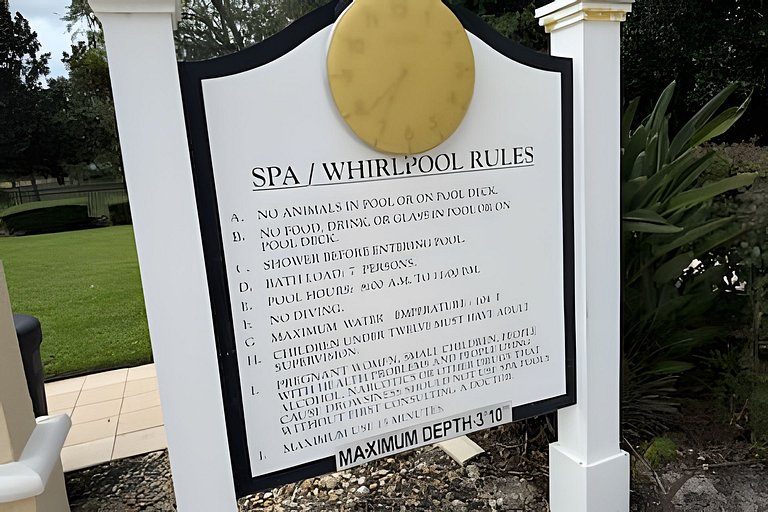 5 Bd / 5 Ba / Sleeps 14 / Reunion Village