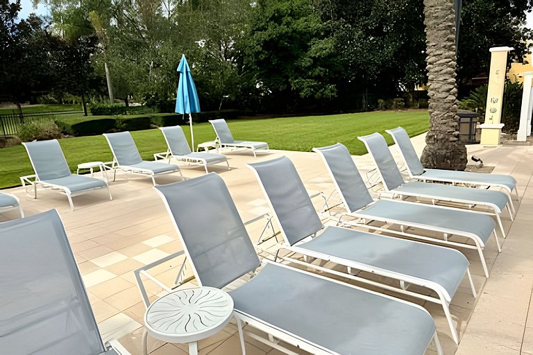 5 Bd / 5 Ba / Sleeps 14 / Reunion Village