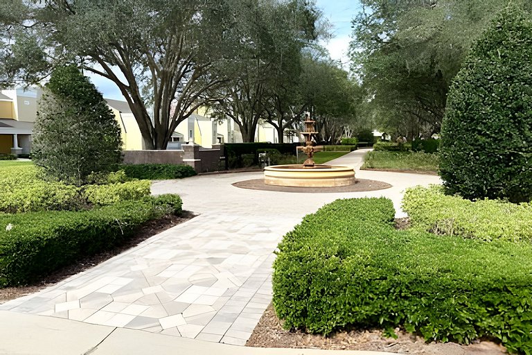 5 Bd / 5 Ba / Sleeps 14 / Reunion Village