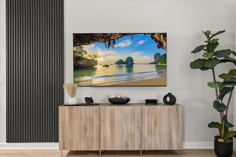 5 Bd / 4 Ba / Sleeps 12 / Paradise Palms Resort