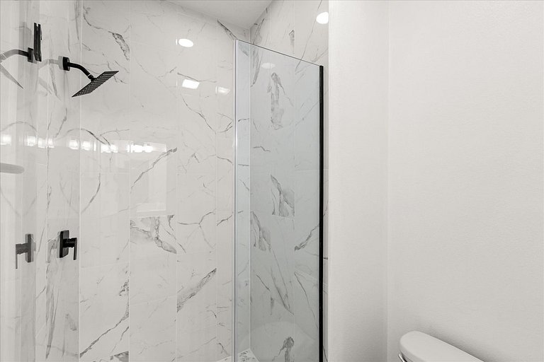 5 Bd / 4 Ba / Sleeps 12 / Paradise Palms Resort