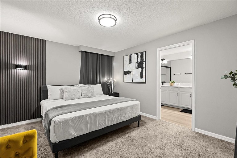 5 Bd / 4 Ba / Sleeps 12 / Paradise Palms Resort