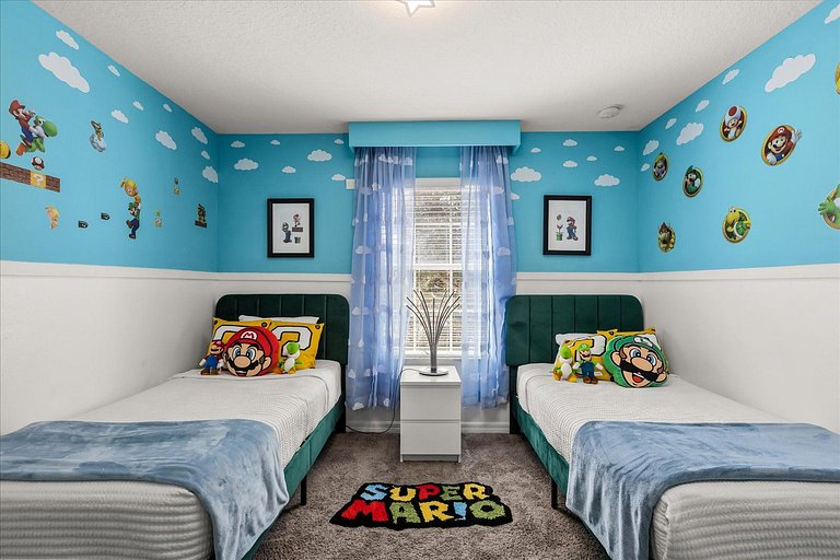 5 Bd / 4 Ba / Sleeps 12 / Paradise Palms Resort