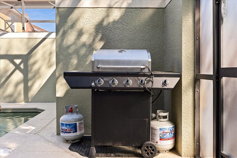 5 Bd / 4 Ba / Sleeps 12 / Paradise Palms Resort