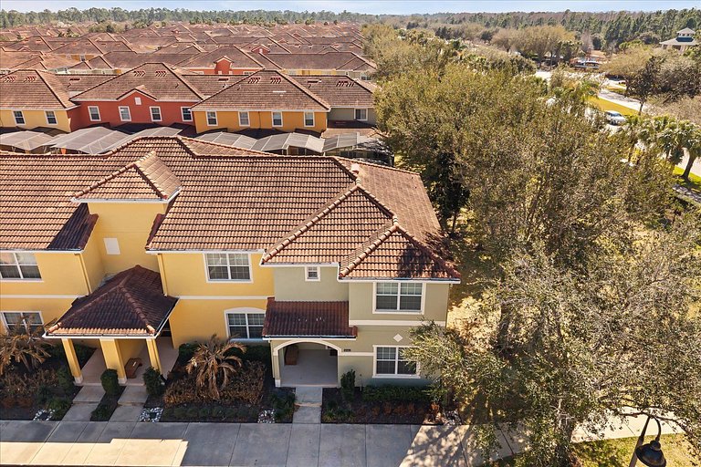 5 Bd / 4 Ba / Sleeps 12 / Paradise Palms Resort