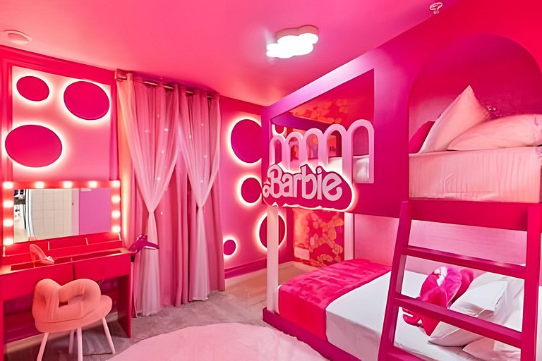 5 Bd / 4.5 Ba / Sleeps 14 / Windsor Cay Resort