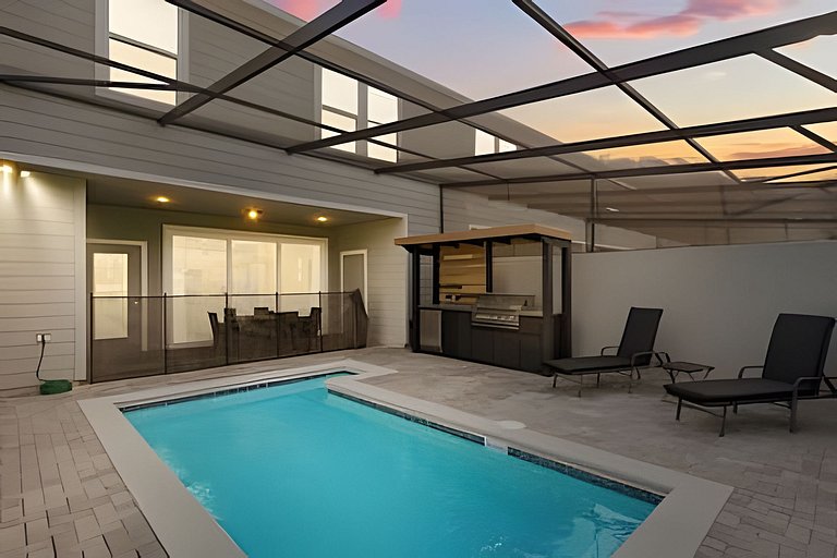 5 Bd / 4.5 Ba / Sleeps 14 / Windsor Cay Resort