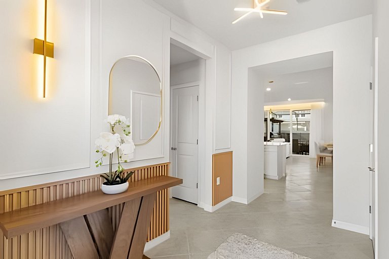 5 Bd / 4.5 Ba / Sleeps 14 / Windsor Cay Resort