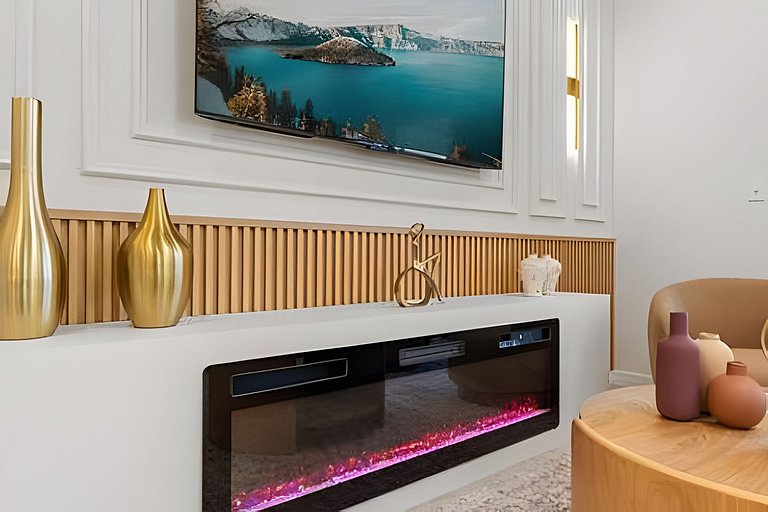 5 Bd / 4.5 Ba / Sleeps 14 / Windsor Cay Resort