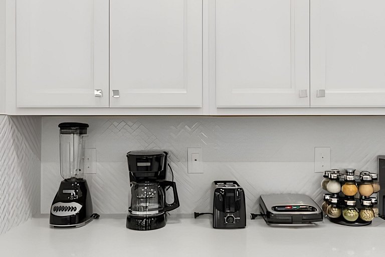 5 Bd / 4.5 Ba / Sleeps 14 / Windsor Cay Resort