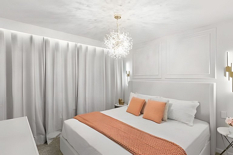 5 Bd / 4.5 Ba / Sleeps 14 / Windsor Cay Resort