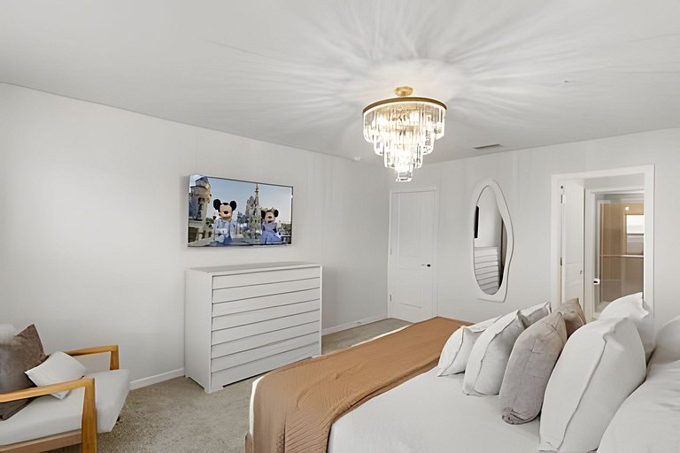 5 Bd / 4.5 Ba / Sleeps 14 / Windsor Cay Resort