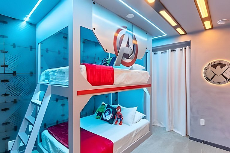 5 Bd / 4.5 Ba / Sleeps 14 / Windsor Cay Resort