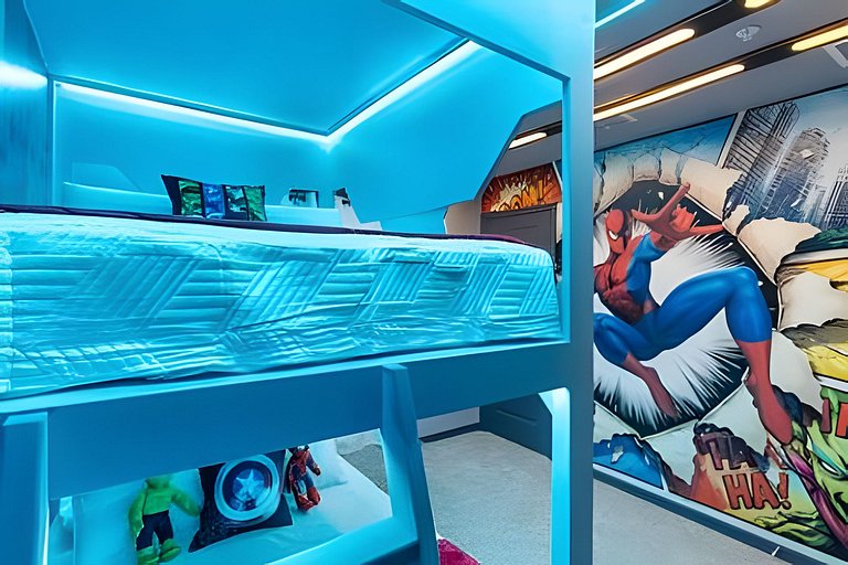 5 Bd / 4.5 Ba / Sleeps 14 / Windsor Cay Resort