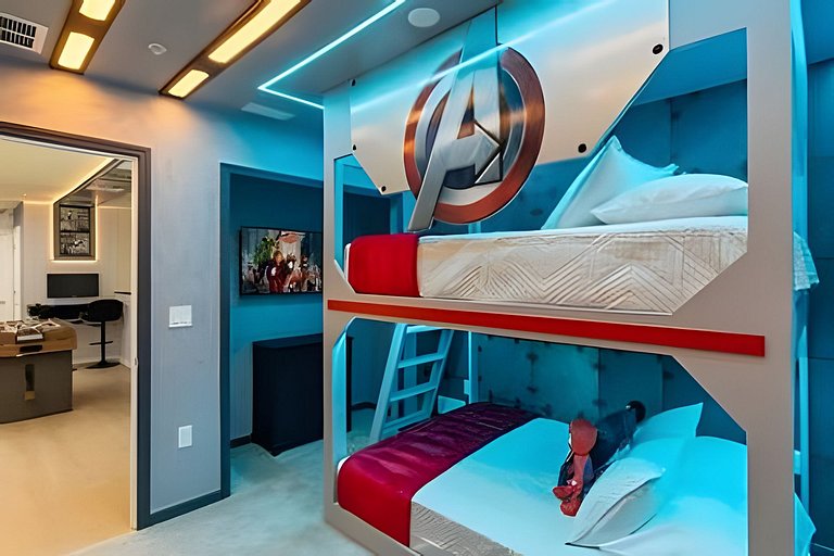 5 Bd / 4.5 Ba / Sleeps 14 / Windsor Cay Resort