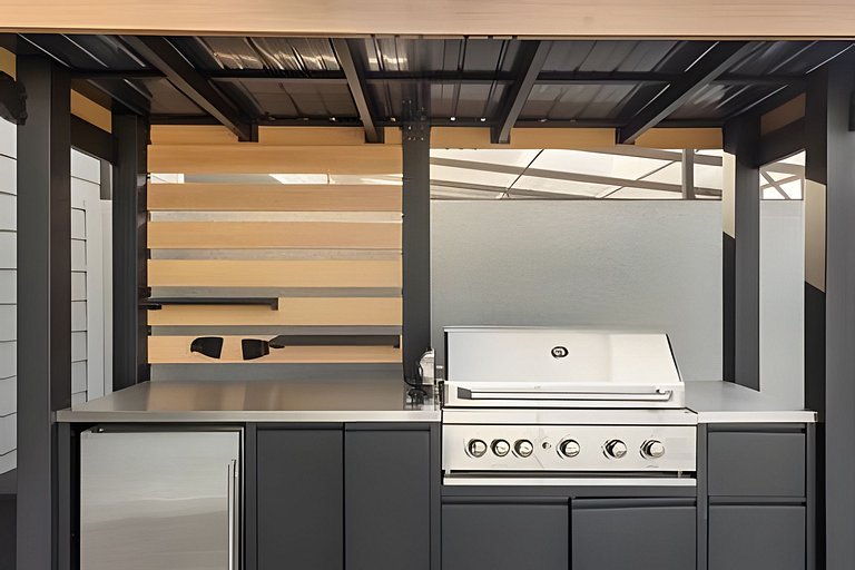 5 Bd / 4.5 Ba / Sleeps 14 / Windsor Cay Resort