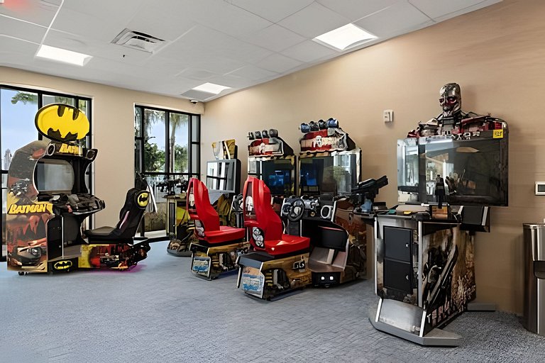 5 Bd / 4.5 Ba / Sleeps 14 / Windsor Cay Resort