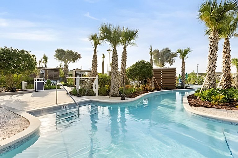 5 Bd / 4.5 Ba / Sleeps 14 / Windsor Cay Resort