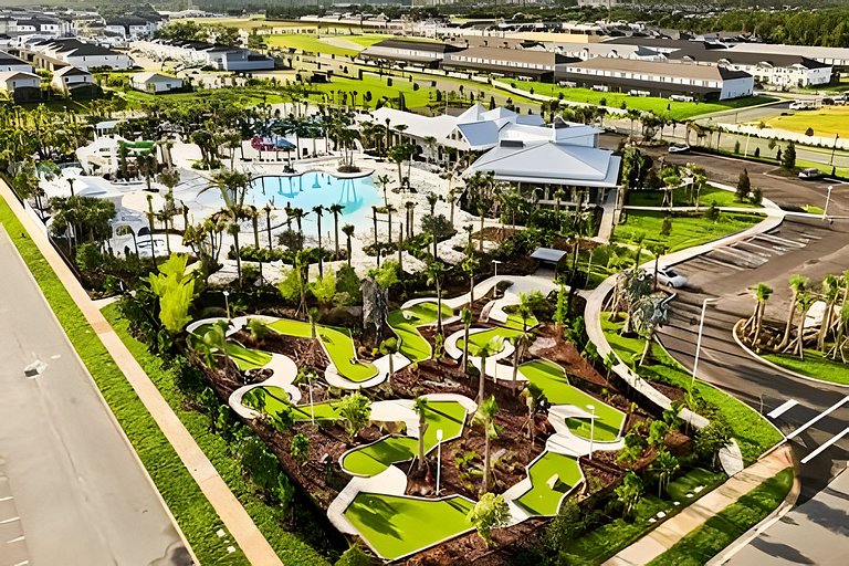 5 Bd / 4.5 Ba / Sleeps 14 / Windsor Cay Resort