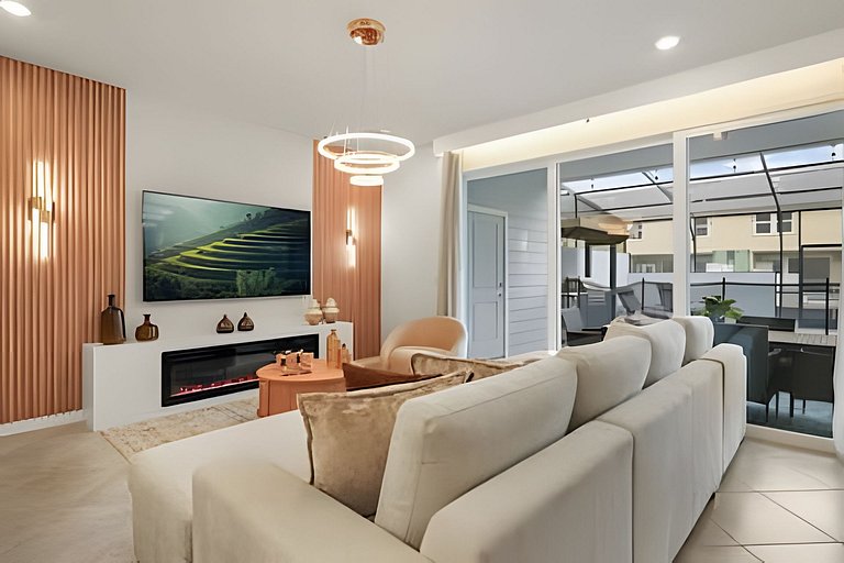 5 Bd / 4,5 Ba / Sleeps 14 / Windsor Cay Resort