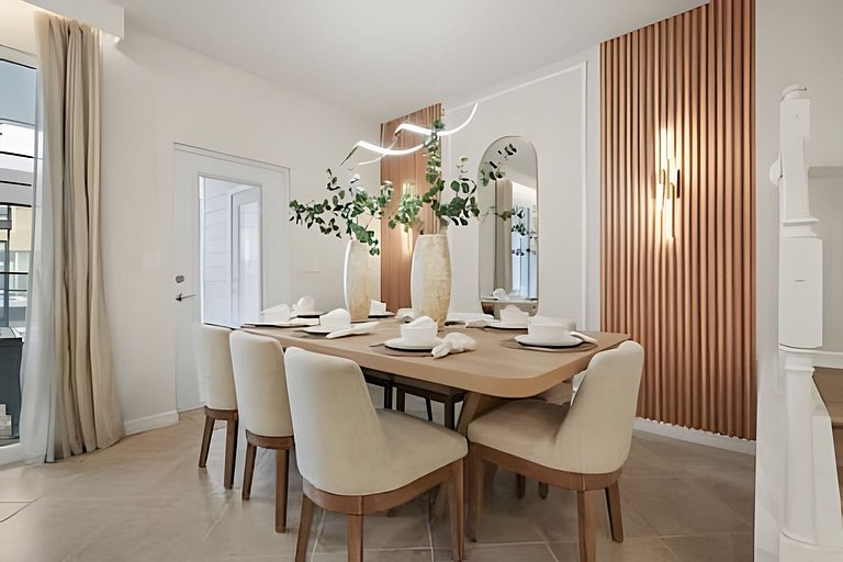 5 Bd / 4,5 Ba / Sleeps 14 / Windsor Cay Resort